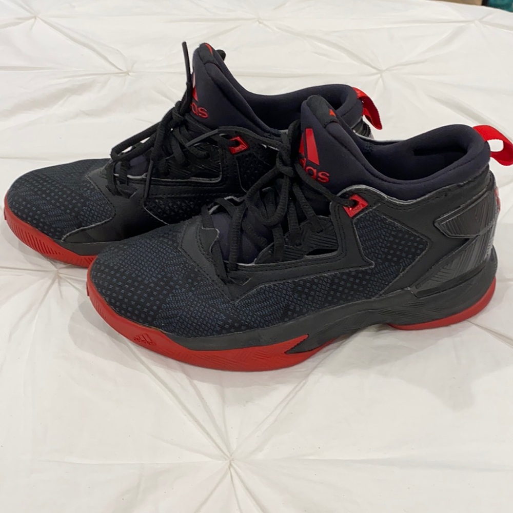 Adidas D Lillard 2
